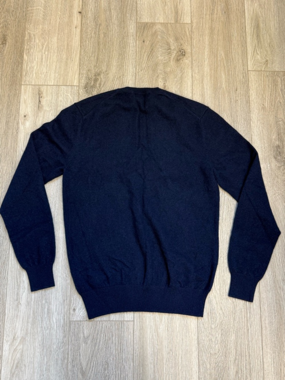 BODEN - Women's Navy V-Neck 100% Cashmere Sweater - Size M - Picture 3 of 7